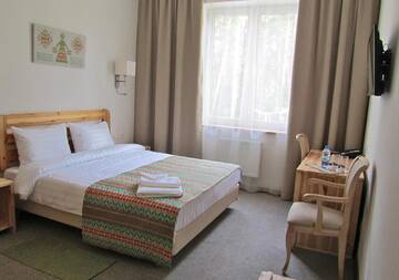 Фото номера Стандартный двухместный номер с 1 кроватью Отель Green Park Hotel Airport Minsk г. Smolnitsa 4