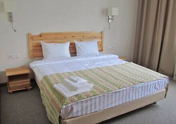 Фото номера Двухместный номер «Комфорт» с 1 кроватью Отель Green Park Hotel Airport Minsk г. Smolnitsa 5